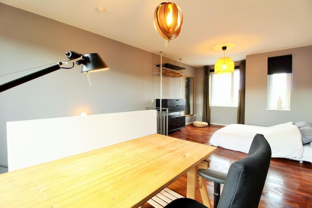 Townhouse With Garden, Terrace & Balcony Hébergement de vacances Berlin